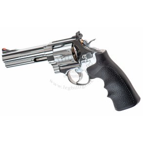 Smith & Wesson model 629 classic 5" revolver